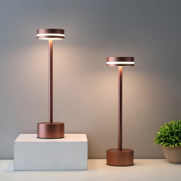 Dimmbare Touch Tischlampe LumenEssenz - Tragbar LED - Image 15