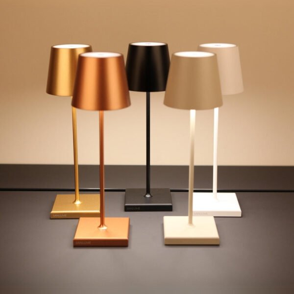 Dimmbare Tischlampe LunaGlow - Tragbar und Elegant - Image 2